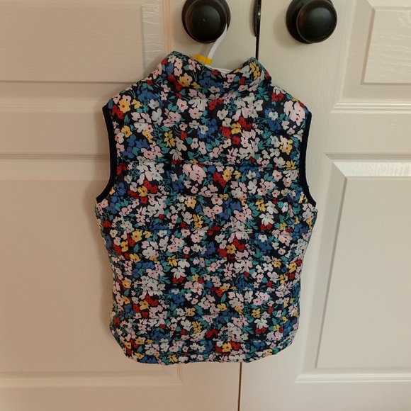 Kids Joe Fresh Floral Puffy Vests - Picture 3 of 3